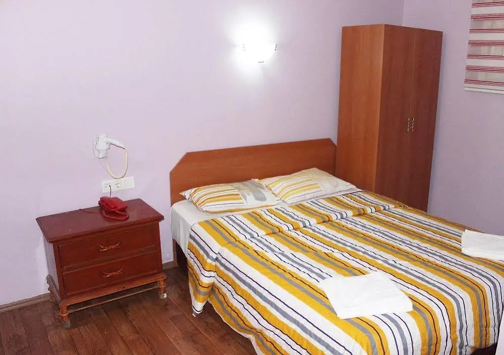 Mavi Kumsal Hotel Стамбул